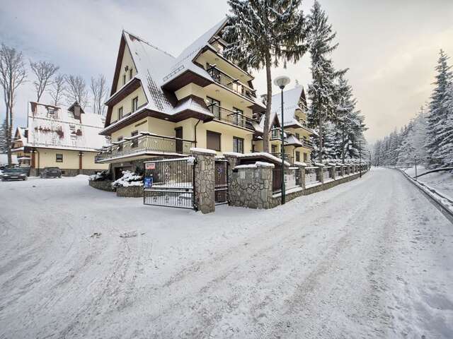 Апартаменты VisitZakopane - Olymp Apartament Закопане-13